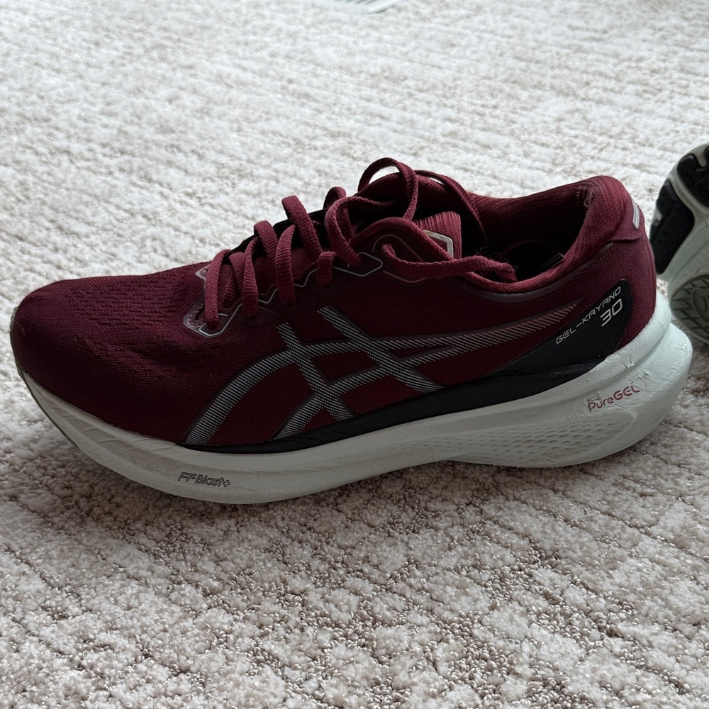 ASICS Maroon Athletic Shoes - Picture 7 of 9